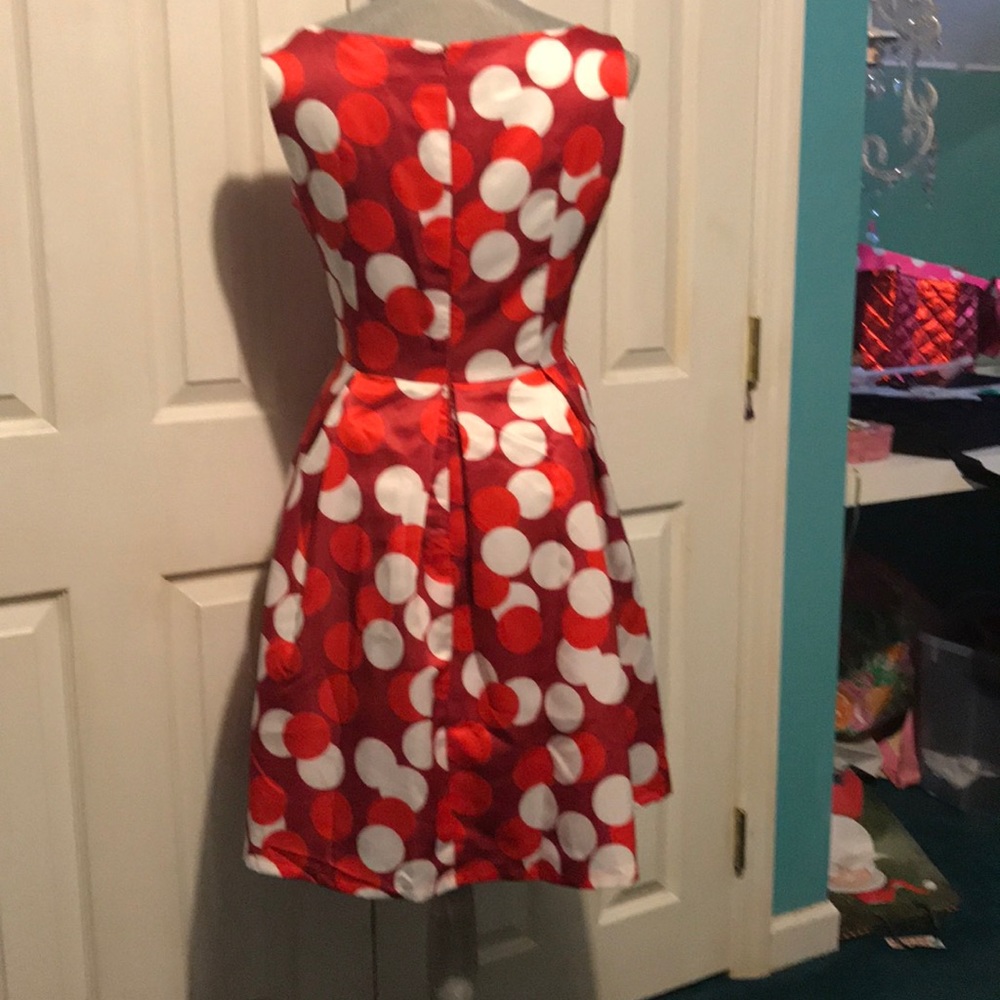 Dress - Picture 2 of 5